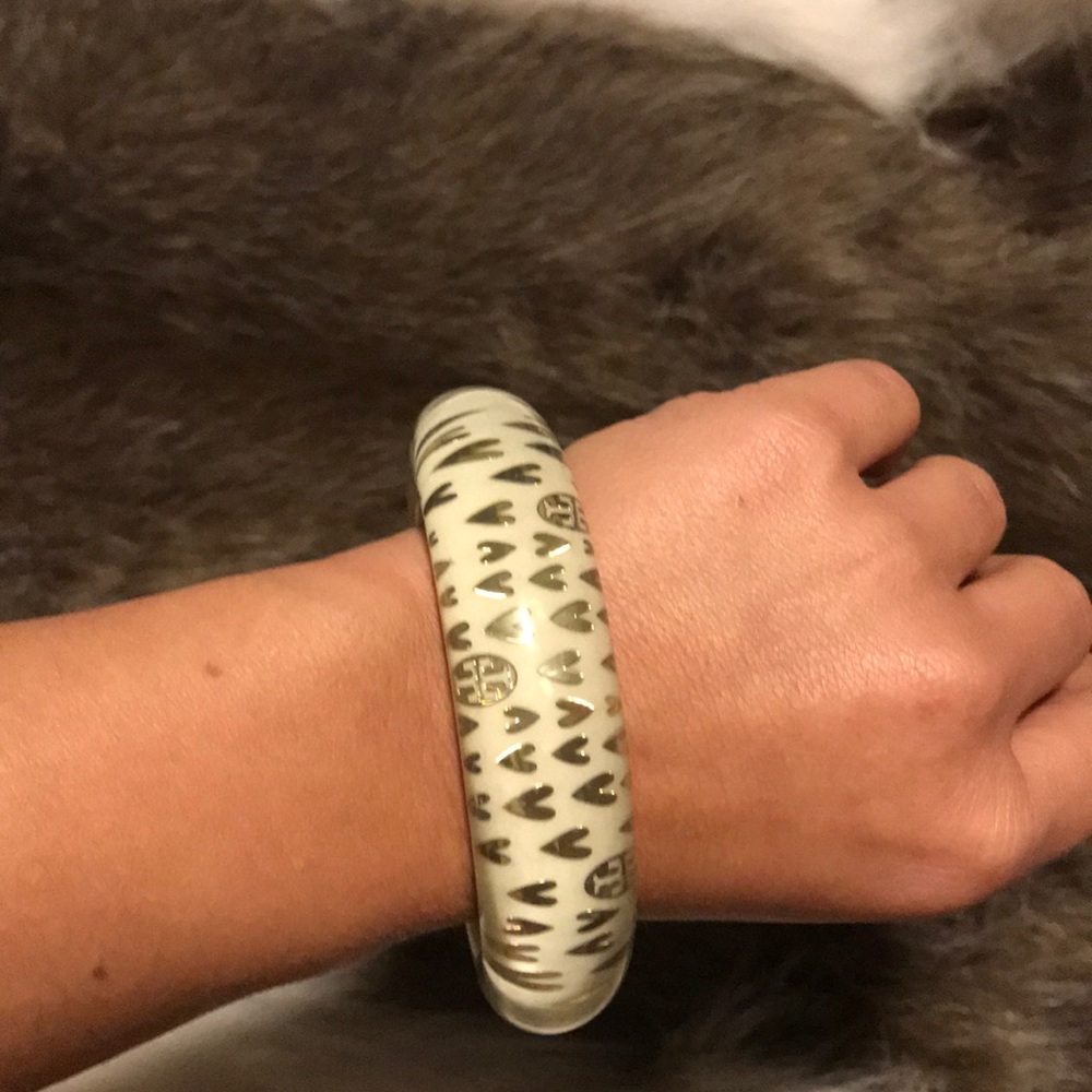 Tori Burch Bangle 💛